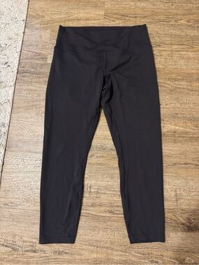 Lululemon size 12 capri leggings